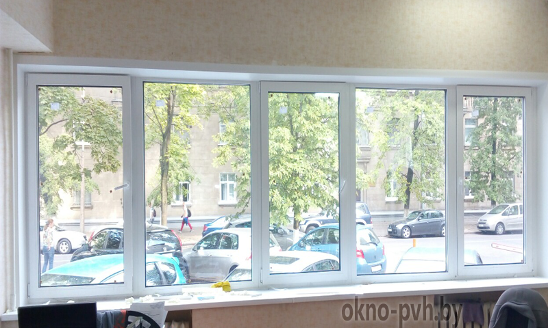 Okna PVH v Administrativnyh zdanijah Minska1